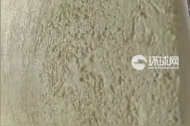 美佛州警察冲错公寓误杀黑人飞行员，目击者称受害人倒地时说“我无法呼吸”图片