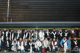 阿里地区26名中学生赴京研学图片