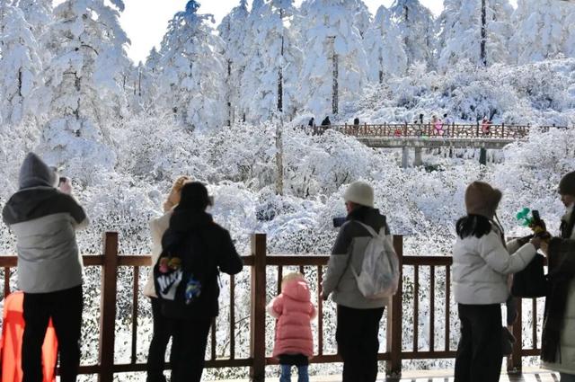 瓦屋山百万游客倒计时！“天选锦鲤”即将诞生，解锁独一份的重磅惊喜！这份天降好运会是你的吗？！