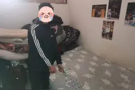 云南一“警察”征用出租车去KTV？真相是……图片