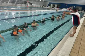 黄龙体育中心游泳公开课开练啦，今年还升级推出“星火计划”图片