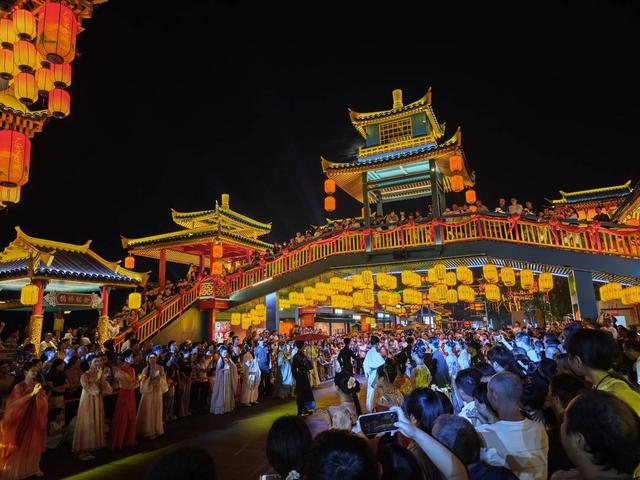 25万游客打卡！“宋韵引力场”引爆广安夜经济