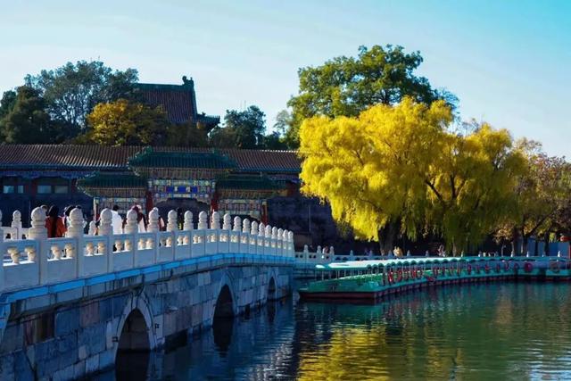 北京赏秋“绝配”来了！