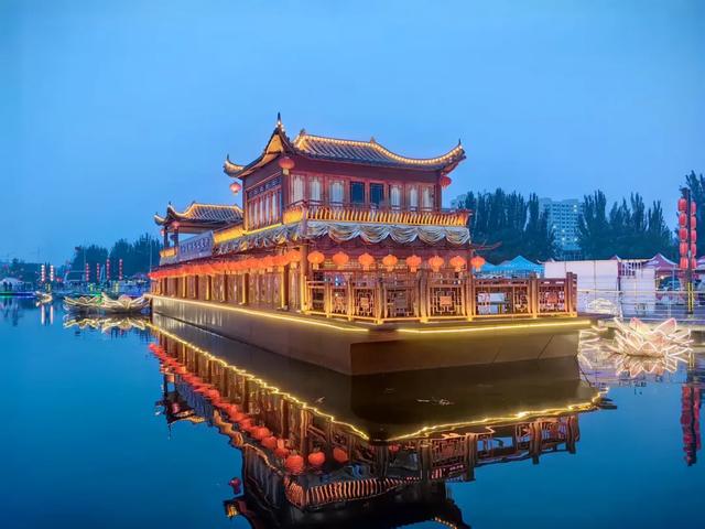 国庆假期，巴彦淖尔最值得夜游的6个景点，比白天更惊艳！