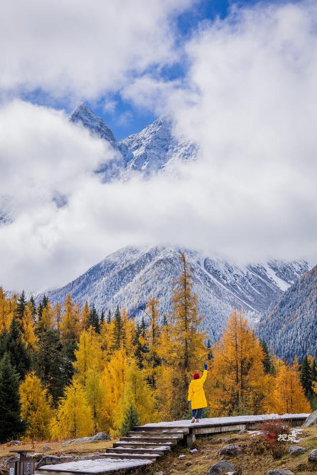 C视觉·遥望雪山(59)丨最佳观山季来临 C视觉摄影师把川西顶流美景为你“一网打尽”