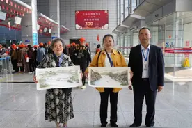 三峡大坝迎来2023年第300万名游客图片