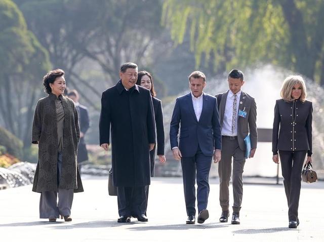 时政微观察丨让中法关系在“新甲子	”走得更稳更好