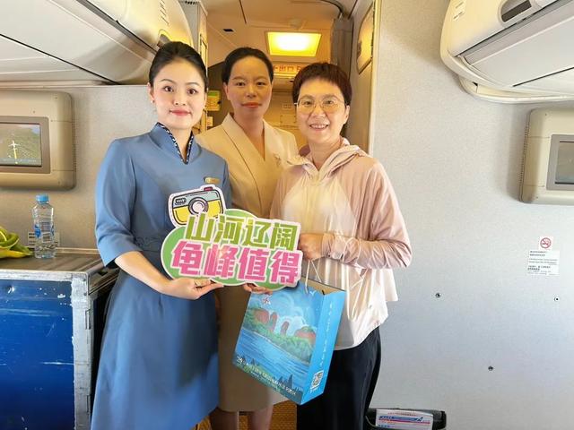 “飞”同凡响！上饶把山水美景“搬”到了云端！