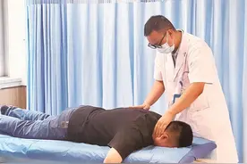 26岁小伙颈肩正骨后酸痛变隐痛！医生提醒→图片