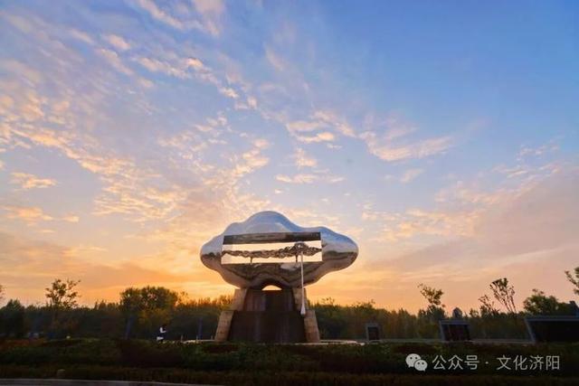 潮玩济阳：夜游黄河街区，体验手造匠心，品鉴工业风情