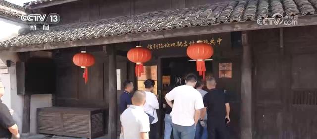 假期将至红色旅游热度高涨 “赏月”“观景”成为出行热词