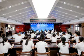 2024年长沙市希望工程圆梦行动暨“晚安学子”助学金发放仪式举行图片