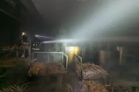 郑州航空港区一厂房车间发生火灾！图片
