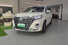 续航1536km，油耗仅为4.71L/100km！实拍荣威iMAX8 DMH图片