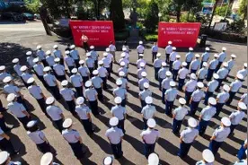 抢险救援勇士郑忠华牺牲20周年图片