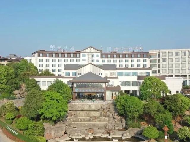 沪渝蓉高铁武荆宜段即将开通，福利一 “票” 通→