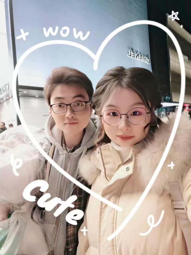 昨夜的西湖边，浪漫与爱潮涌，77对有情人赴玫瑰婚典