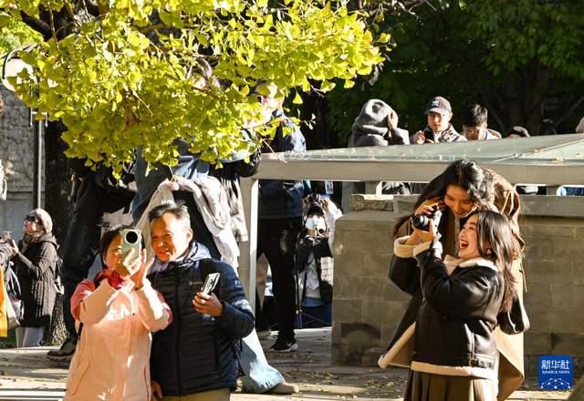 北京：金彩五塔寺