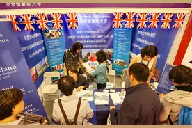 在英国留学：“后种族”的迷思与“被沉默”的中国学生图片