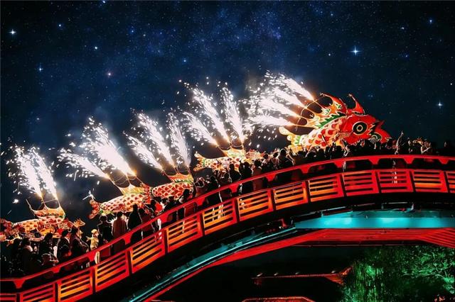 河南开封清明上河园：汉服免费？鱼灯免费？游园免费？快来开封一起感受辛弃疾笔下的“一夜鱼龙舞”！