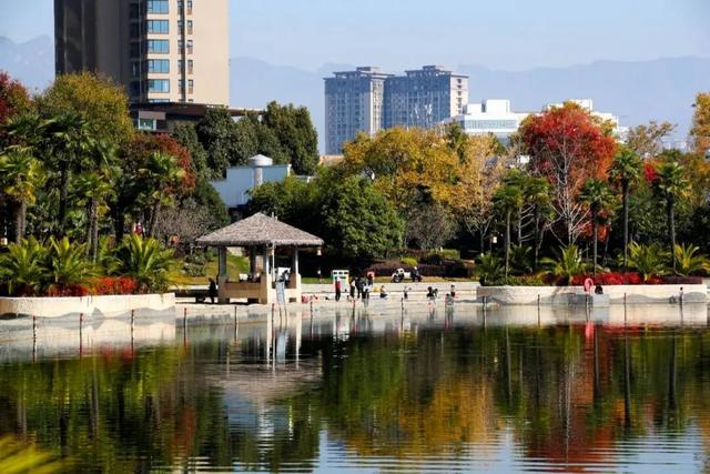 冬日尤恋秋景韵——省耕国学文化公园美如调色板的视觉盛宴