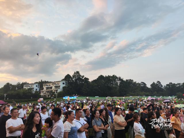 黔西南兴义避暑游火热飙升，多元活动引爆体验热潮
