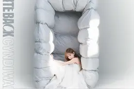 王心凌新专辑《BITE BACK》上线，伍佰时隔18年为她写歌图片