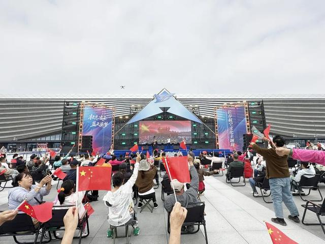【热点】假期首日，突破170万人次！