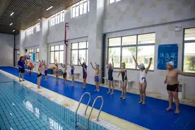 抓住夏天的尾巴，与“中国飞鱼”畅游泳池！图片