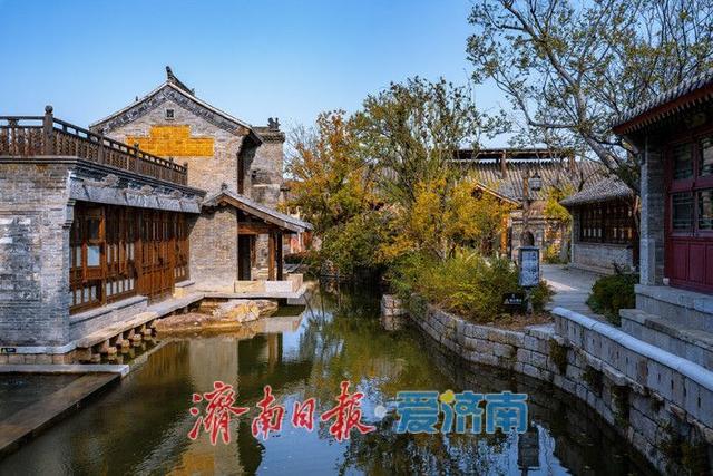 一年四季 泉在济南丨济南明水古城：秋日古意浓，水韵与斑斓交织的诗意画卷