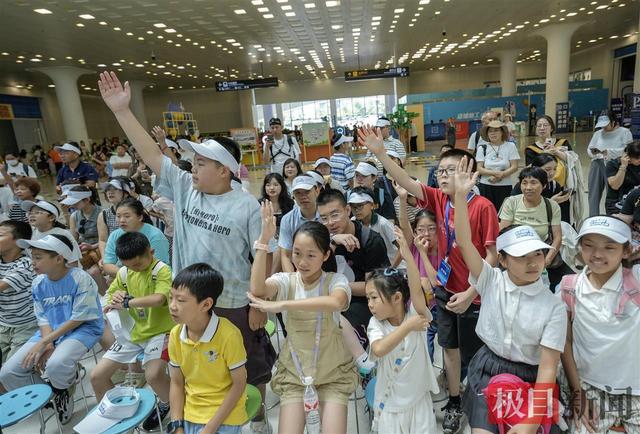 武汉“科技游”暑期持续升温，日均万余人打卡湖北科技馆