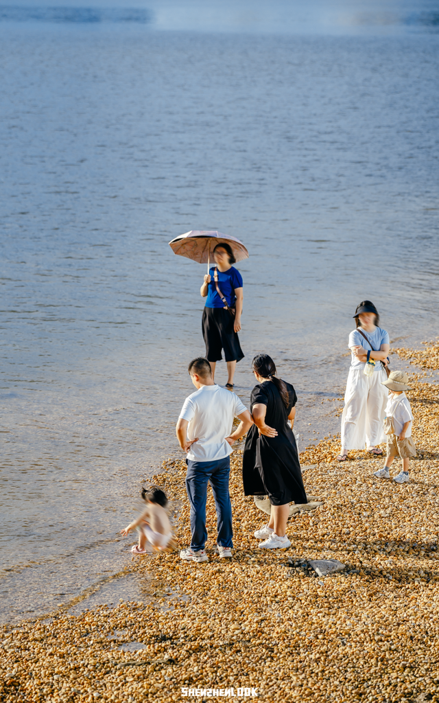 期待已久的「前海沙滩」开了· 实拍揭秘