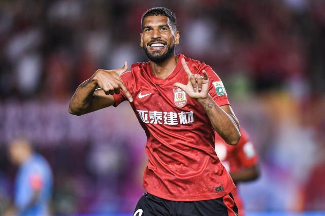 中超：亚泰1-0胜新鹏城两连胜