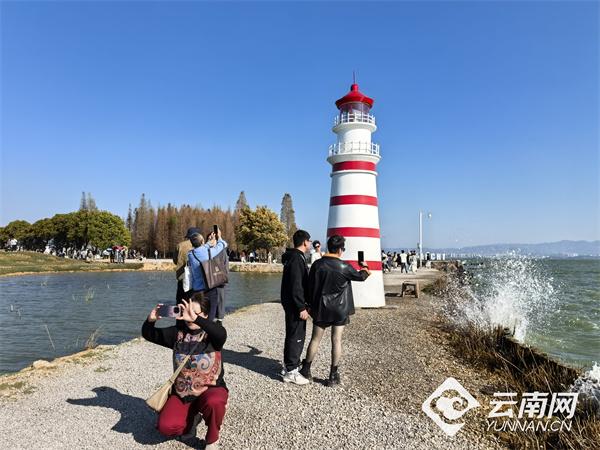 昆明“日落山海农场”成春节打卡新地标