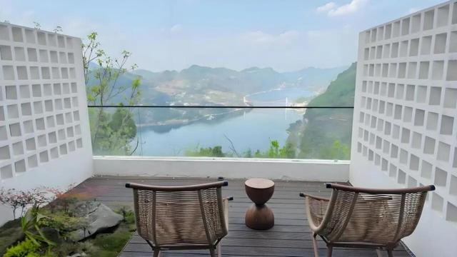 贵州息烽：乡村民宿“凉”资源变“热”经济