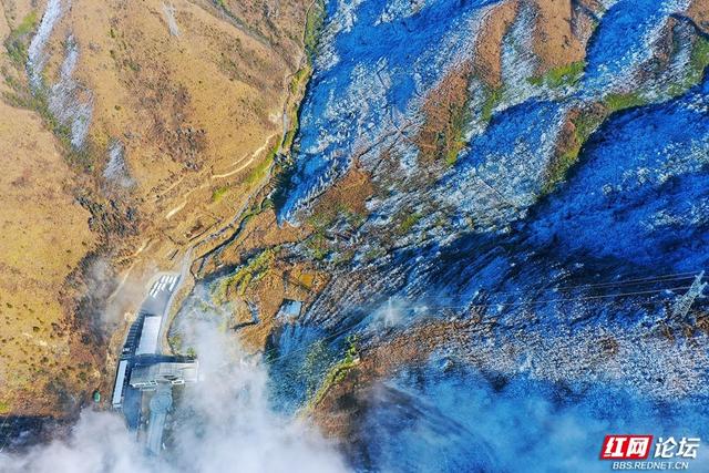 【每日一图@湖南】雾凇挂枝，流云绕风车！桂东万洋山冬景如画