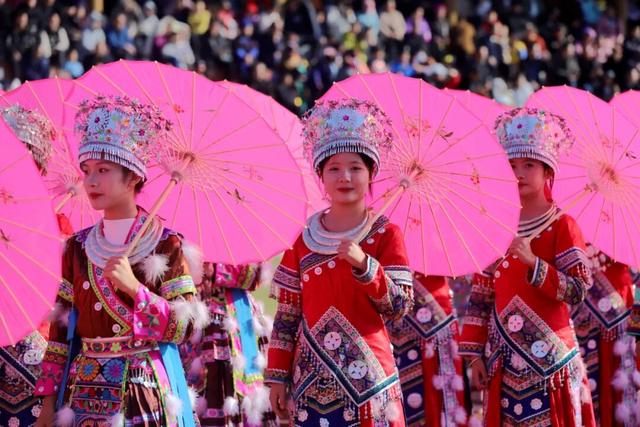多图+多视频，直击第二十三届融水芦笙斗马节开幕式→