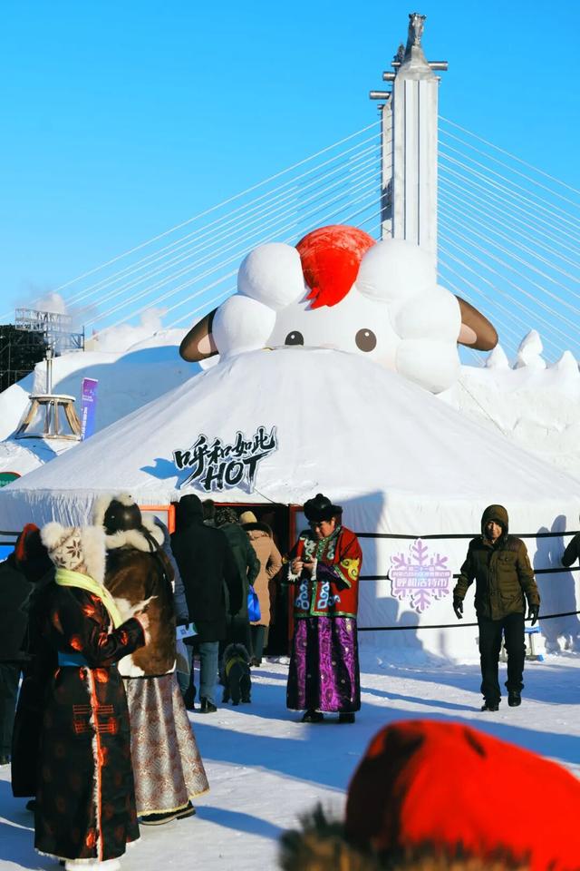 第二十一届冰雪那达慕开幕！呼和浩特文旅体验空间全是人从众！