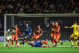 足球产业是怎么赚钱的？图片