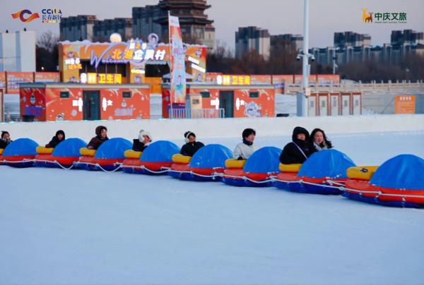 冰雪春天｜从“看企鹅”到“追IP”！长春北湖企鹅村重塑冰雪体验