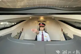 明起，武汉至广州跑进3.5小时图片