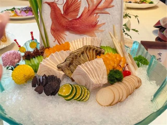 让“滇风”吹遍全网！百万粉丝大V聚春城，city walk沉浸式打卡昆明~