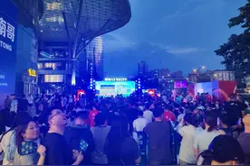 南通战宿迁吸引全网超两千万人围观，比赛日接待游客超73万人次图片