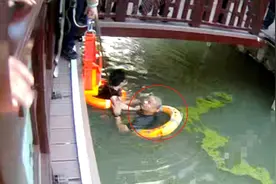 江苏常州54岁保安跳河救人，派出所：已为其申报见义勇为奖励图片