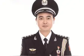 徐星亮：奔跑在寻亲路上的法医图片