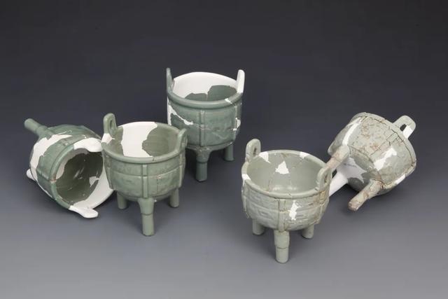 1000余件张公巷窑出土瓷器首次集中亮相 实证其官窑属性