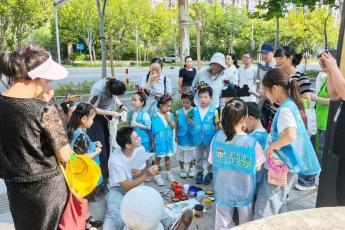 打破围墙！金海街道“街区创变学校”破解新兴领域群体育儿难题