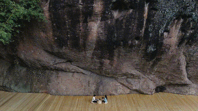 安纳班纳·泰宁 | 在时间的褶皱里，呼吸一场丹霞旧梦