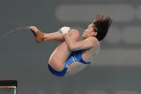 恭喜！陈芋汐全红婵包揽跳水世界杯总决赛10米跳台冠亚军图片