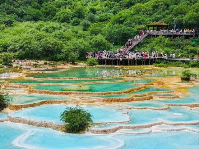 锦绣天府·安逸四川｜黄龙景区暑期旅游持续升温